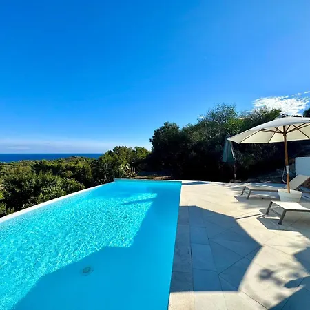 Paola With Swimming Pool Apartman Domus de Maria