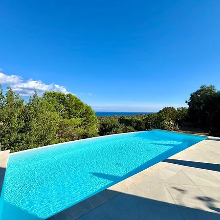 Paola With Swimming Pool Apartament *